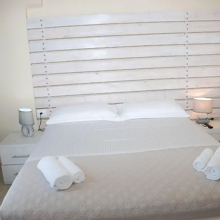 Hotel Saranda 3*