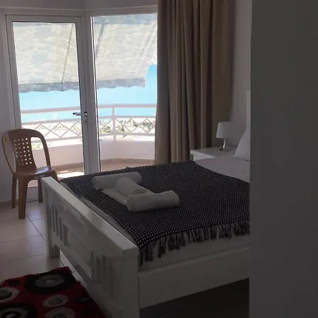 Hotel Saranda 3*