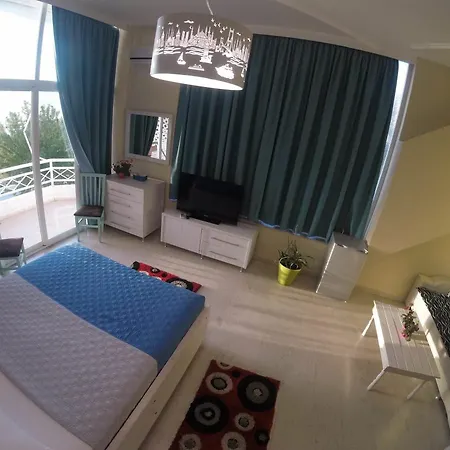 Hotel Saranda 3* Sarande
