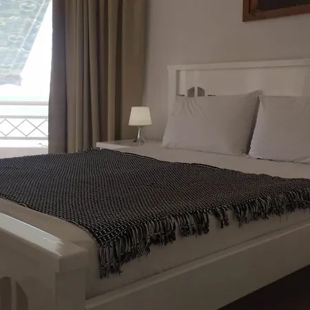 Hotel Hotel Saranda 3*